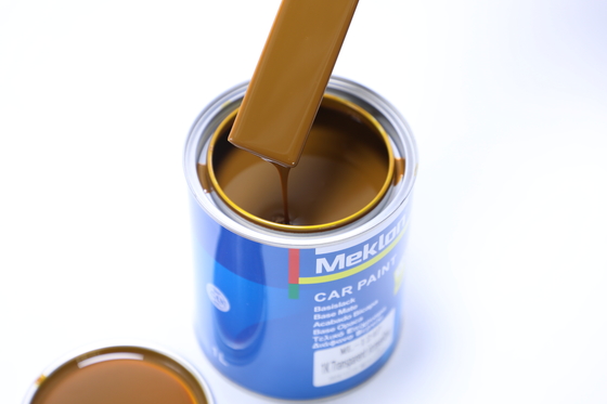 Высокопроизводительная и многоцелевая железная желтая автомобильная краска с долговечной и быстросухой для автомобильной отделки автомобильной краски